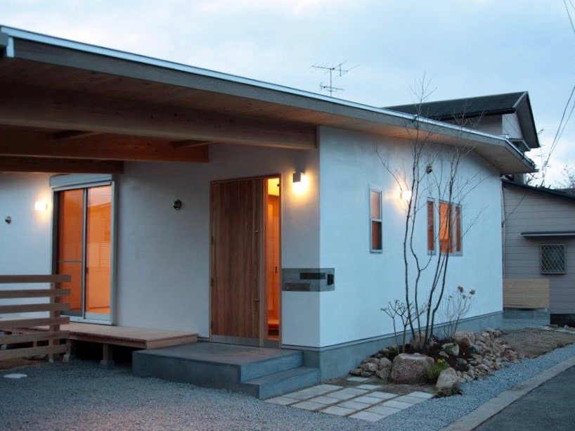 京田辺・草屋根の家｜グリーンプラスガーデン タマンサリの施工事例
